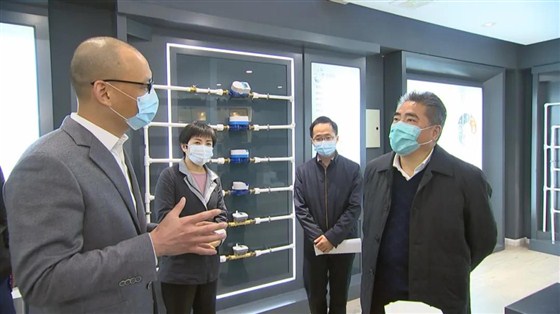 市委書記、市人大常委會(huì)主任項(xiàng)雪龍到騰越科技調(diào)研一季度生產(chǎn)經(jīng)營情況 