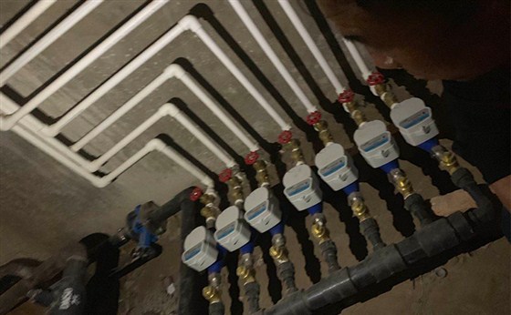 智能水表現(xiàn)場(chǎng)